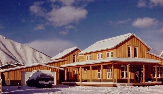 Cozy Family Farmhouse
