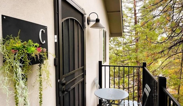 Cozy Family Friendly, 1st Apple Hill exit, Tahoe