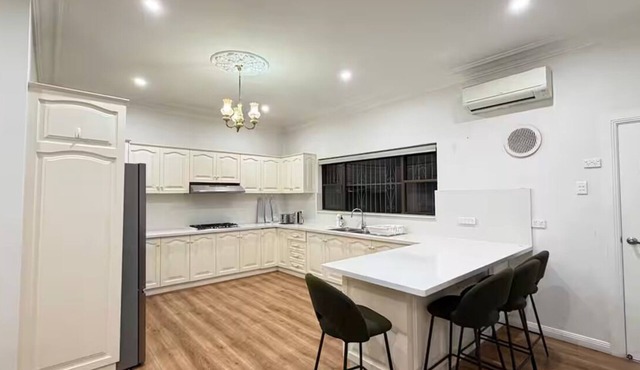 Cozy family-friendly homestay in Bankstown!