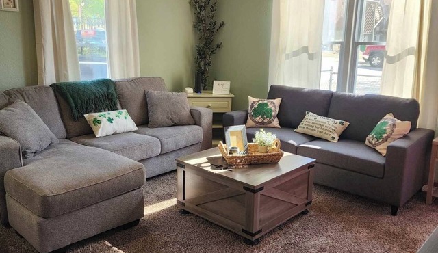 Cozy family friendly home nestled in the bluffs just steps from the Mississippi!