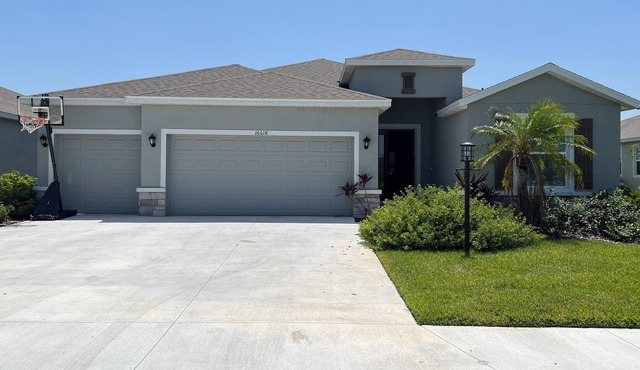 Cozy Family Fun By The Lake