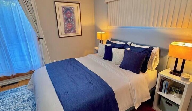 Cozy Family Getaway- 4 Blocks From The Beach!