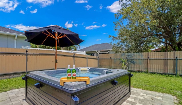 Cozy Family Home 5 mins from Sandy Beaches