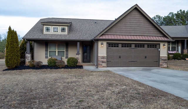 Cozy Family Home in a Quiet Setting-12 Minutes from Clemson University