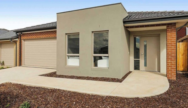 Cozy Family Home in Darley w Everything You Need!