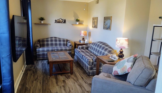 Cozy family home in residential Neighborhood.
