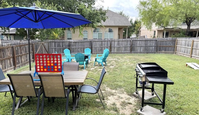 Cozy Family Home w/Pool Access and Theater Room!