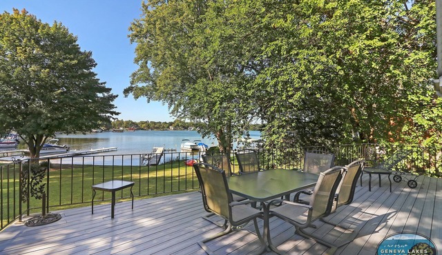 Cozy Family Lake Home |Recreational Lake |Waterfront |Private Pier |Bar |Pool Table