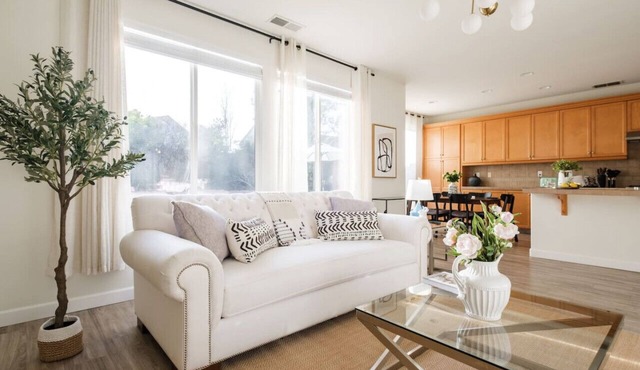 Cozy Family Retreat in Gated Community