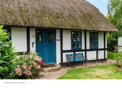 Cozy Farmhouse Close To The Sea