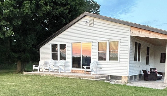 Cozy Farmhouse on 120 acres- minutes from Traverse City, water, ski, ATV trails