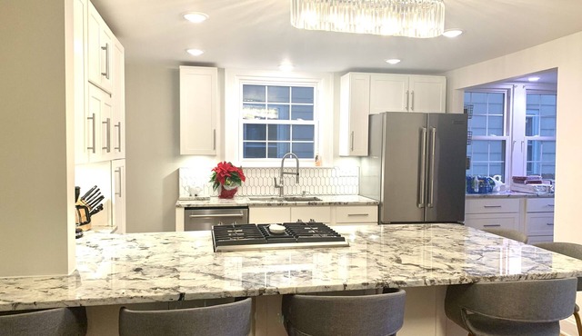 Cozy Fireplace, Pet Friendly Village Home