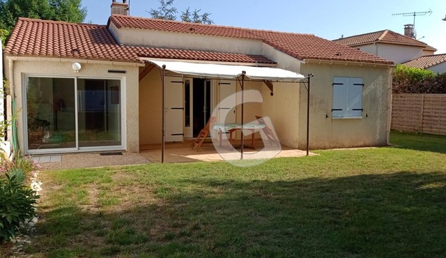 Cozy Forest-Edge Vacation Home for 4 near Jard-sur-Mer