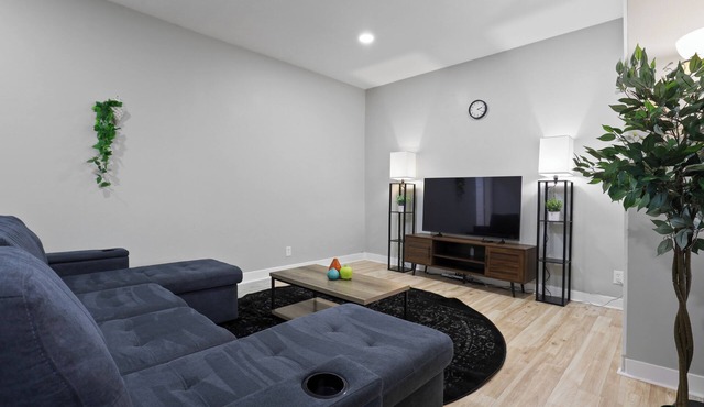 Cozy Forest Park Condo!