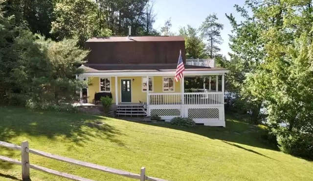Cozy four season private lakefront cottage. Located on Laurel Lake, Brackney, PA