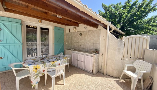 Cozy T2 Mezzanine Villa - 36m², AC, Near Beach, Sleeps 6, Modern Amenities