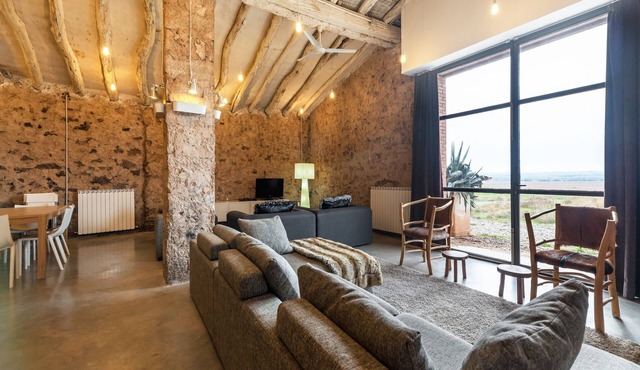 Cozy Fraga Country Escape