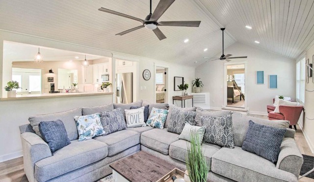 Cozy Franklin Getaway Near Golfing and Hiking