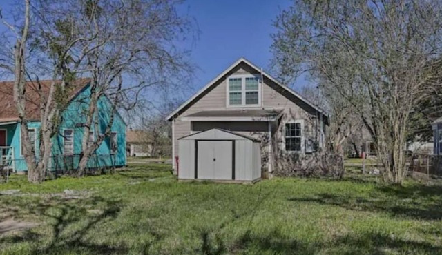 Cozy Freeport Abode Near Boating