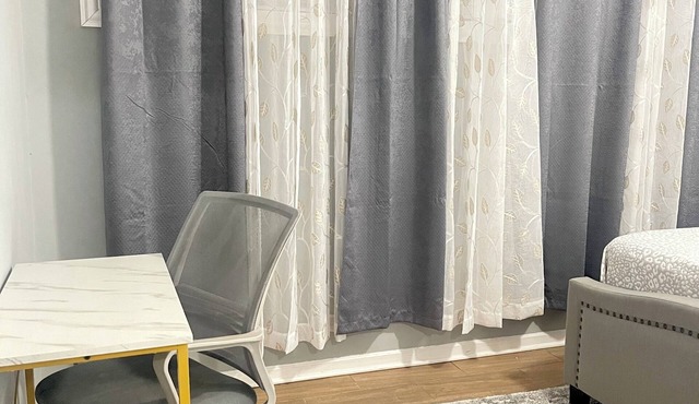 Cozy Full Home + Free Parking + Fast Wi-fi & Central Area