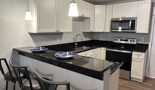 "Cozy Fully-Furnished 1-Bedroom Apartment in Fayetteville Ga"