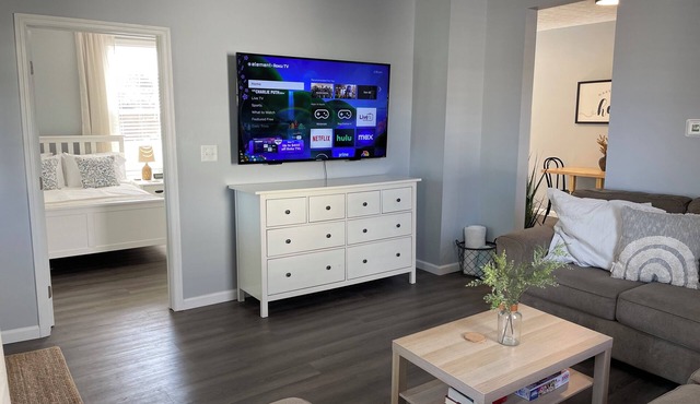 Cozy, Fully Renovated, 1 Bedroom Home in Connersville