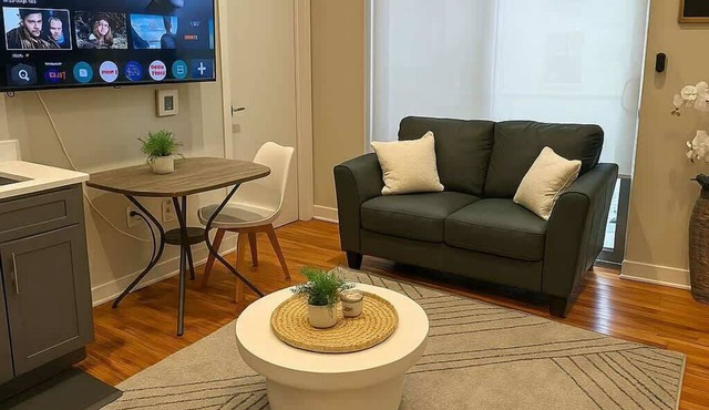 Cozy, Fully Set-Up 1BR Space