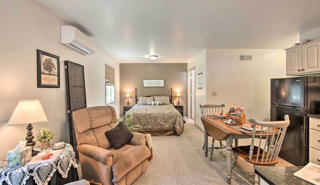 Cozy 'Garden Room' in Welsh Mountain Suites!