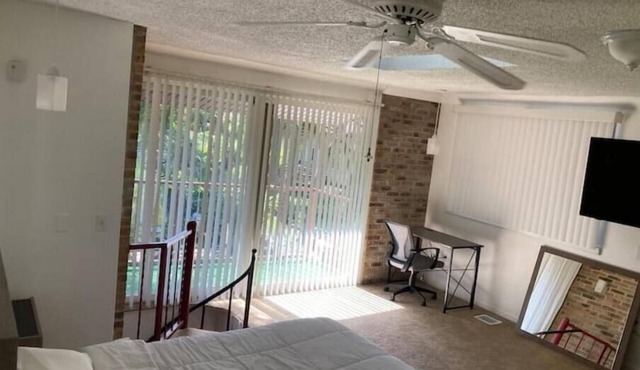 Cozy Gated Nature Walk to MallParkPublix 2Story