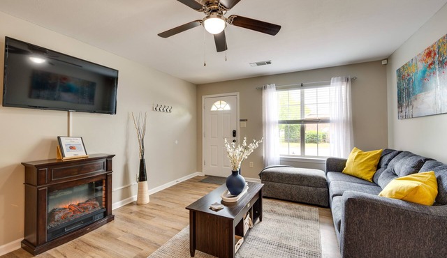 Cozy Georgia Abode w/Patio & Grill, Near Golfing!