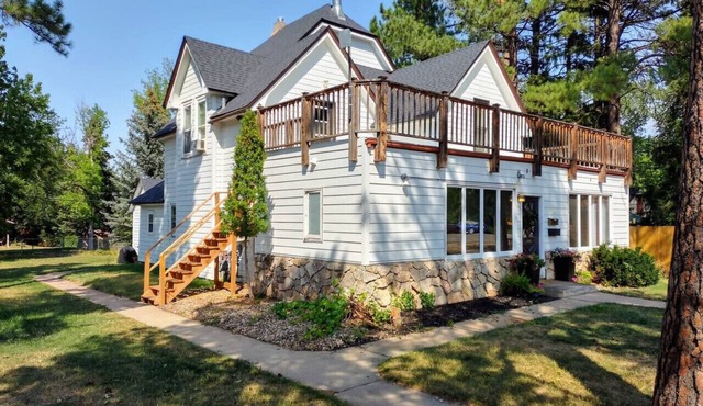 Cozy Getaway at Orchard Creek Cottages
