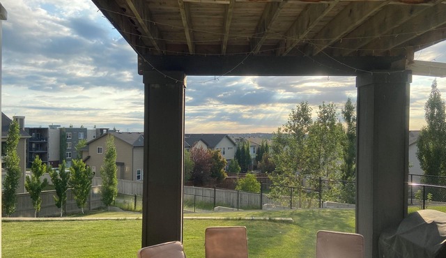 Cozy Getaway close to the City Heart. 5 minutes from highway one (1)