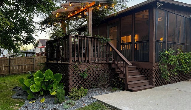 Cozy Getaway East of Nashville