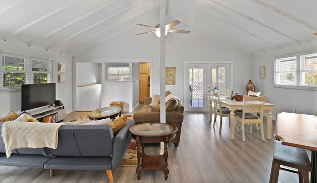 Cozy Getaway with a Wrap-Around Deck, Gym, Pac-Man, and more!