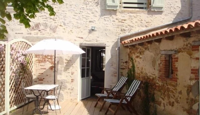 Cozy Gîte with Terrace, Bikes & WiFi - Near Thalassotherapy & Balneotherapy Destinations