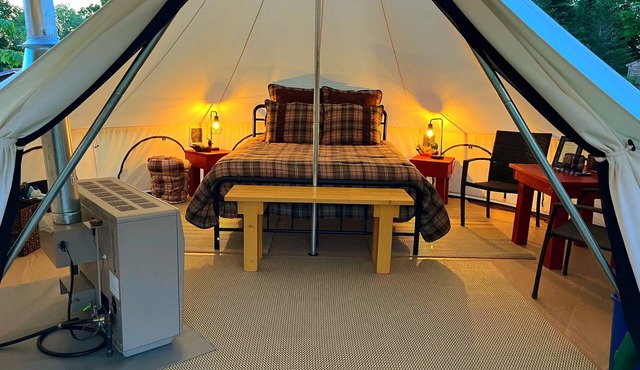 Cozy Glamping Tent at Farm Stay in Maine