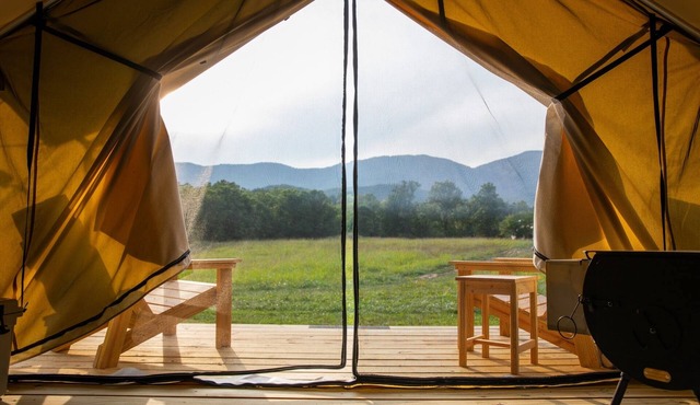 Cozy glamping tents located by headwaters of the James River near Eagle Rock, Va