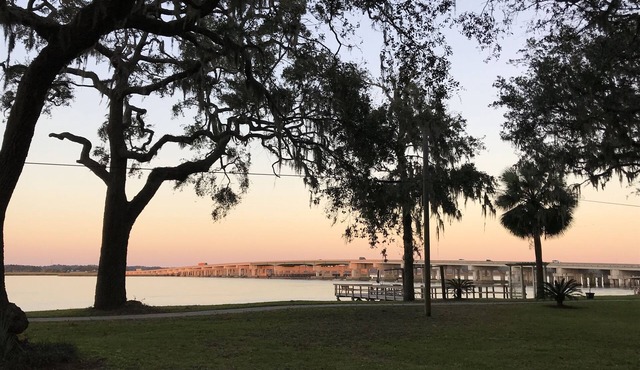 Cozy Golden Isles River View Home