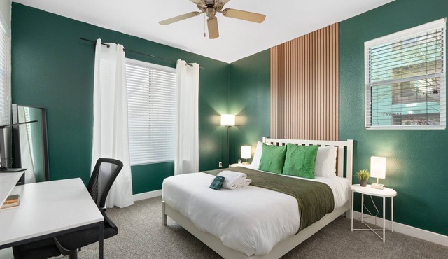 Cozy Green 1BR Retreat Pool, Hot Tub & Near ASU & Mill Ave