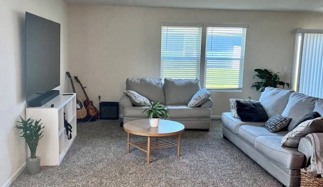 Cozy Green Cove Zen Home 4 Bedroom