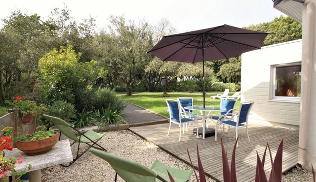 Cozy Green Retreat - 800m from Beaches, Close to Guérande & La Baule