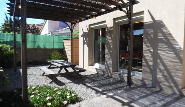 Cozy Ground Floor 2-Room Apartment with Terrace, 400m from Beach, Canet-en-Roussillon