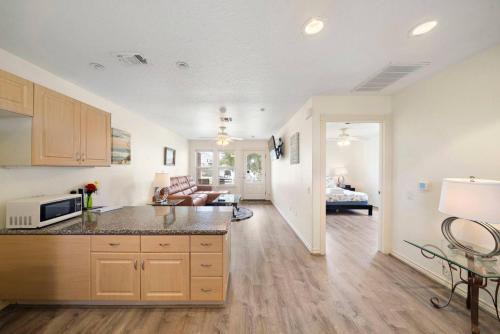 Cozy guest cottage, Close to the Beach