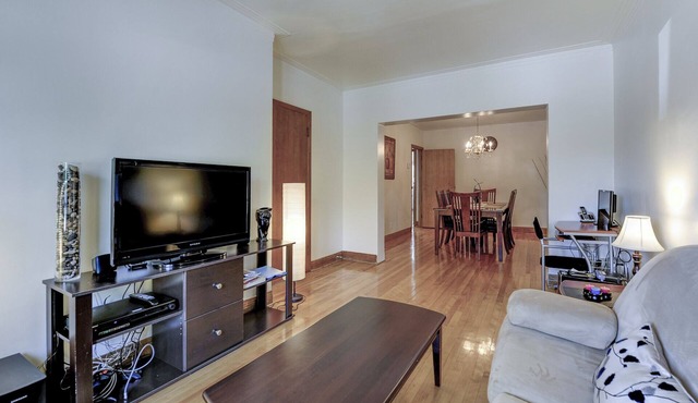 Cozy guest home in the heart of Montreal