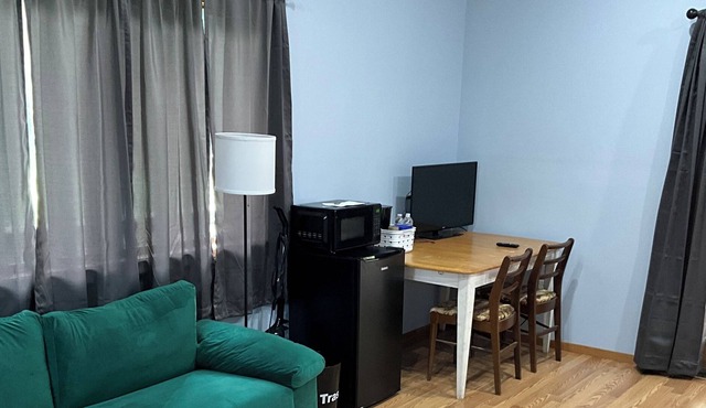 Cozy guest house in elk county, close to elk viewing center and state game lands