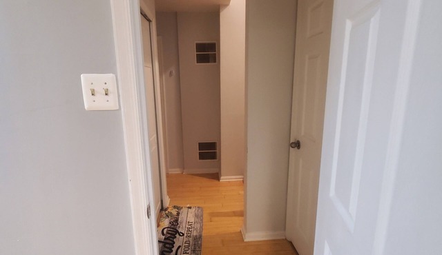 Cozy guest room with WiFi and AC in charming Sterling