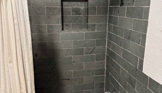Cozy guest studio house with AC and WiFi in Sylmar CA