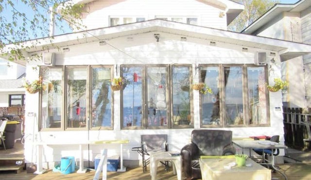 Cozy Guest Suite – Private Entry, Shared Bath, Lake Access
