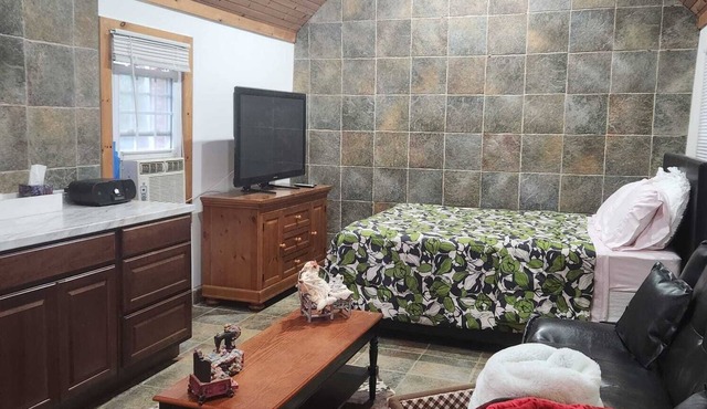 Cozy Guesthouse in Woodstock, MD