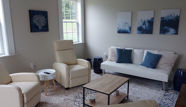 Cozy Harbour House - Scenic-relaxing-waterfront